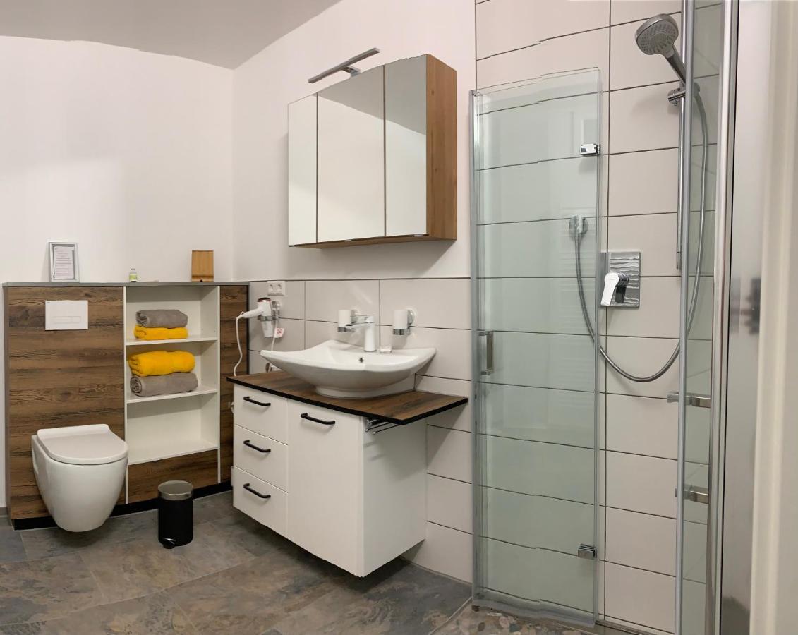 Firmen & Ferienwohnung Brecht 2 Waibstadt Zewnętrze zdjęcie